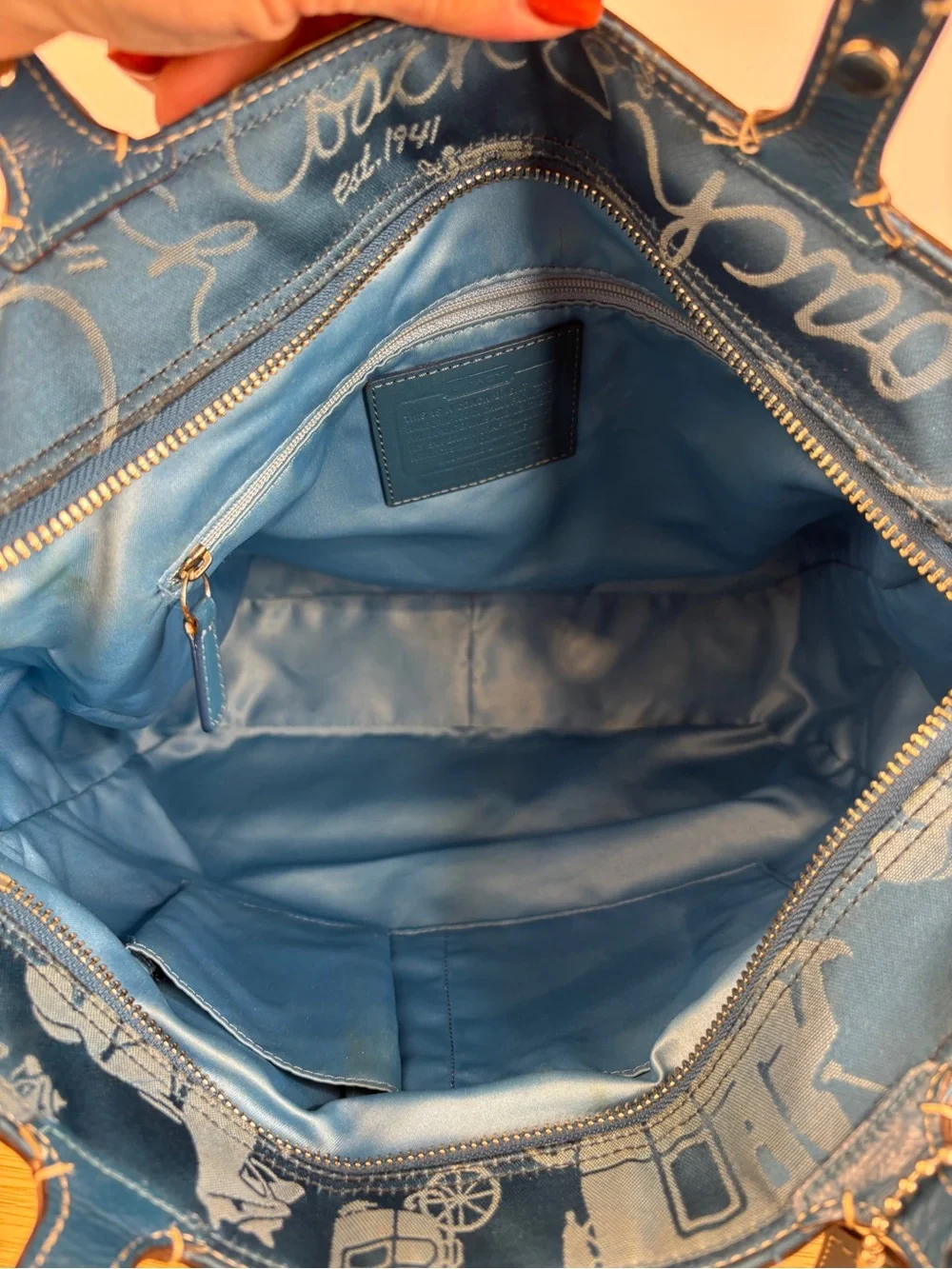 Y2K-era vintage Coach Gallery Horse & Carriage Tote Bag Teal Color